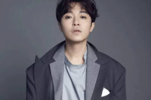 太空人吉他谱-吴青峰-太空人F调原版指法六线谱