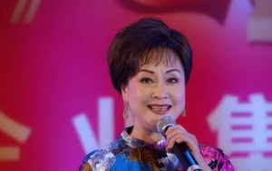 故乡是北京简谱(歌词)-李谷一-B调歌曲简谱