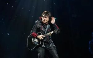 痛哭的人简谱-伍佰-G调歌曲简谱