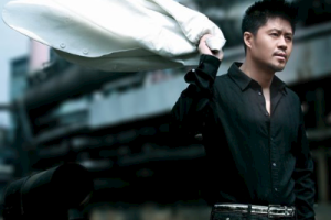 张振宇《不要再来伤害我吉他谱》C调原版吉他谱