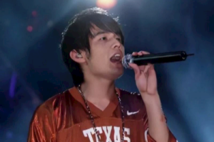 周杰伦《自导自演吉他谱》F调原版