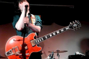 声音玩具《你的城市吉他谱》C调原版