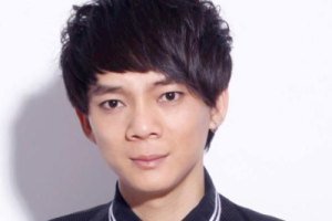 六哲《被伤过的心还可以爱谁吉他谱》E调