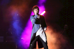 五月天《你不是真正的快乐吉他谱》C调原版