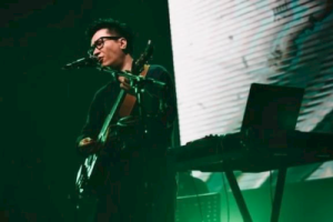 暗杠/寅子《千里行走吉他谱》G调原版