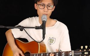 房东的猫《云烟成雨吉他谱》G调原版弹唱谱-附教学