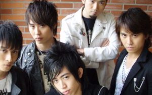 够爱简谱-东城卫-F调歌曲简谱