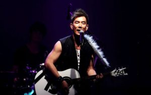 任贤齐《天使也一样吉他谱》G调原版