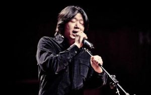 老狼《睡在我上铺的兄弟吉他谱》C调原版图谱