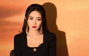 杨幂《爱的供养吉他谱》C调原版图谱