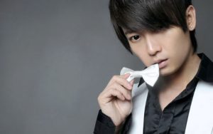 别说我的眼泪你无所谓简谱-东来东往-B调歌曲简谱