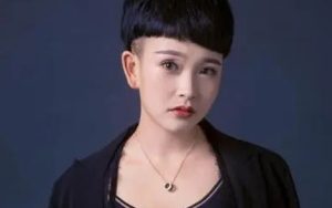 泪蛋蛋掉在酒杯杯里简谱-马美如-C调歌曲简谱