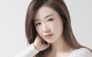 隔世离空的红颜简谱-五洋-E调歌曲简谱