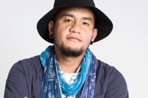 张震岳《温柔的慈悲吉他谱》G调原版弹唱谱