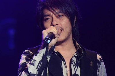 阿杜《他一定很爱你吉他谱》A调原版 阿杜《他一定很爱你吉他谱》A调原版