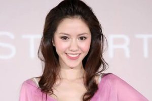 萧潇《爱要坦荡荡吉他谱》D调原版图谱