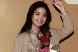 邓丽君《爱的箴言吉他谱》D调原版吉他谱