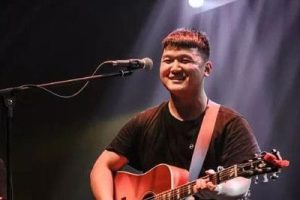 解忧邵帅《你是人间四月天吉他谱》G调弹唱六线谱