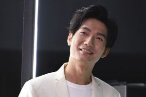 某某吉他谱-陈楚生《某某》G调弹唱六线谱