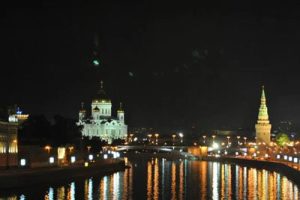 经典歌曲《莫斯科郊外的晚上吉他谱》C调