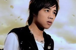 TANK《会长大的幸福吉他谱》G调原版吉他谱