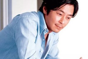 王杰《不浪漫罪名吉他谱》G调原版弹唱谱