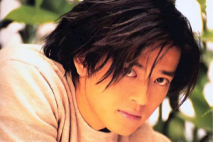 陈晓东《比我幸福吉他谱》G调原版吉他谱