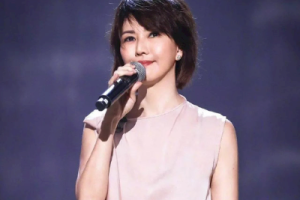 孙燕姿《HONEY HONEY吉他谱》A调弹唱六线谱