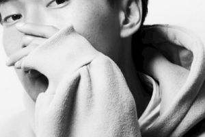 王小帅《天真的橡皮吉他谱》C调原版六线谱