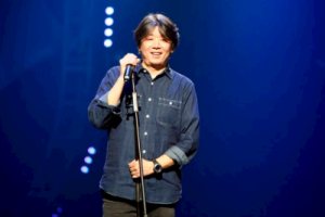 老狼《百分之百女孩吉他谱》A调原版弹唱谱