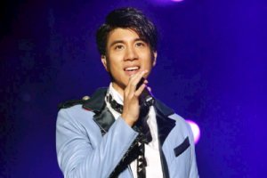 王力宏《需要人陪吉他谱》C调原版弹唱谱