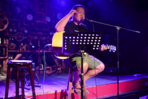 关于你吉他谱-留声玩具《关于你》G调图谱-弹唱六线谱