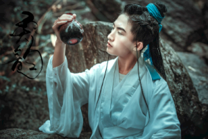 花间酒吉他谱-傲寒同学《花间酒》弹唱六线谱