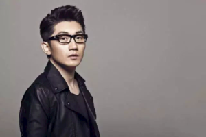 金志文《远走高飞吉他谱》C调弹唱六线谱