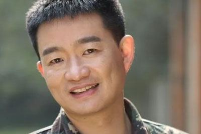 小曾《我的老班长吉他谱》G调弹唱六线谱 小曾《我的老班长吉他谱》G调弹唱六线谱