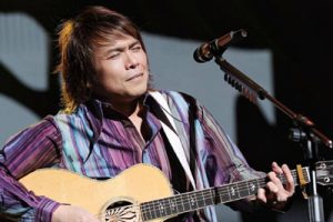 伍佰《你是我的花朵吉他谱》C调原版弹唱谱