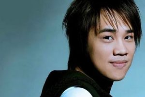 TANK《千年泪吉他谱》E调原版弹唱谱