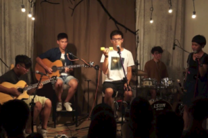 日常的镜头吉他谱-椅子乐团-G调高清六线谱-原版弹唱谱