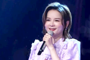 程响《长街万象吉他谱》C调原版弹唱谱