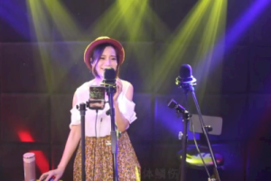 开心四季吉他谱-亮声open-C调原版六线谱-吉他弹唱谱