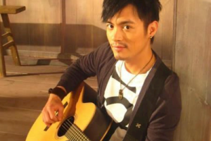 范逸臣《你爱我吗吉他谱》G调原版弹唱谱