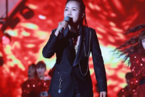 田震《干杯朋友吉他谱》A调原版弹唱谱