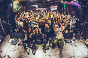 破碎乐队《完美冬天吉他谱》C调原版弹唱谱