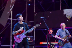 晓月老板《你好前任吉他谱》G调原版六线谱