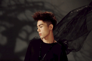 儿歌《祖国祖国我们爱你吉他谱》C调原版弹唱谱