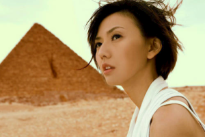 孙燕姿《直来直往吉他谱》C调原版弹唱谱