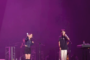 FINE《我发现你吉他谱》C调原版弹唱谱