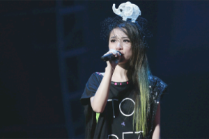 田馥甄《讽刺的情书吉他谱》G调原版六线谱