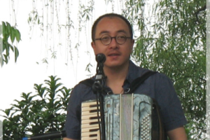 张玮玮《2020吉他谱》C调原版六线谱