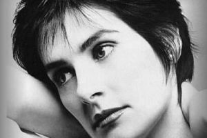 One By One钢琴谱-恩雅-钢琴独奏五线谱